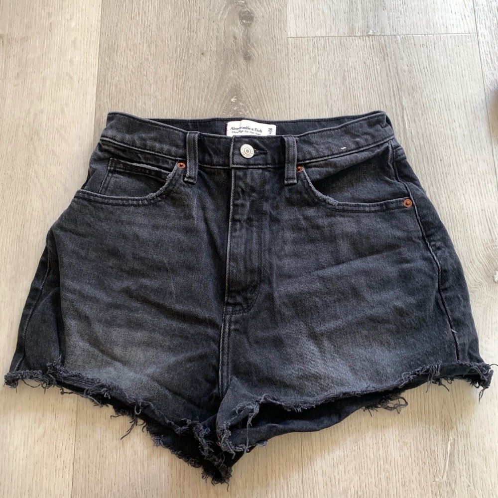 Abercrombie & Fitch Ultra High Rise Mom Shorts Washed Black Denim Raw Hem 26 2